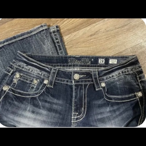 Miss Me Jeans Size 27 New With Tags
Signature Boot Super Cute - Picture 4 of 7